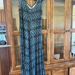 LULAROE Natalie Jumpsuit w/pockets l Size Small